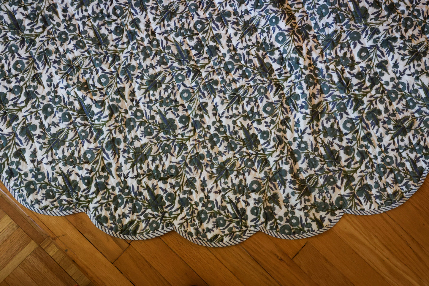 New Eve | Christmas Tree Skirt