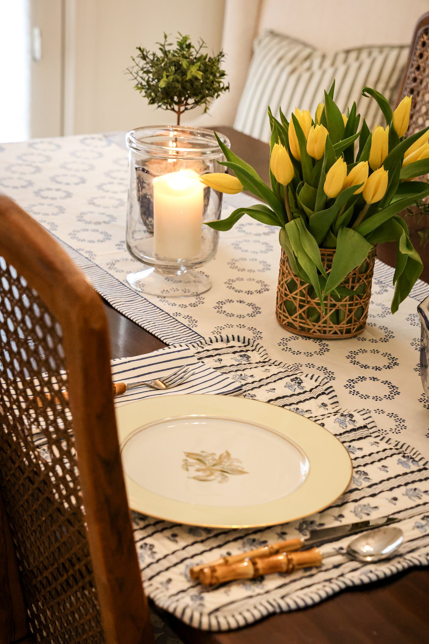 Immaculata | Table Runner